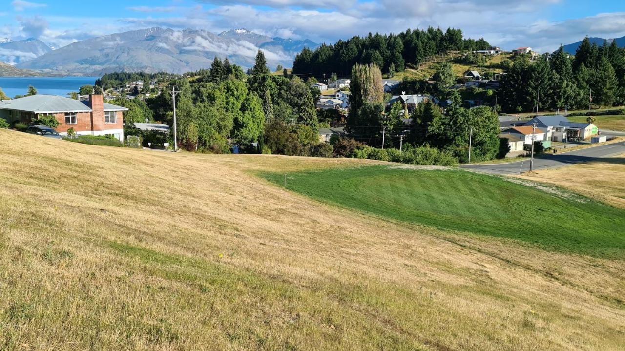 Kowhai Studio -Private Opposite Golf Course In Central Уанака Екстериор снимка