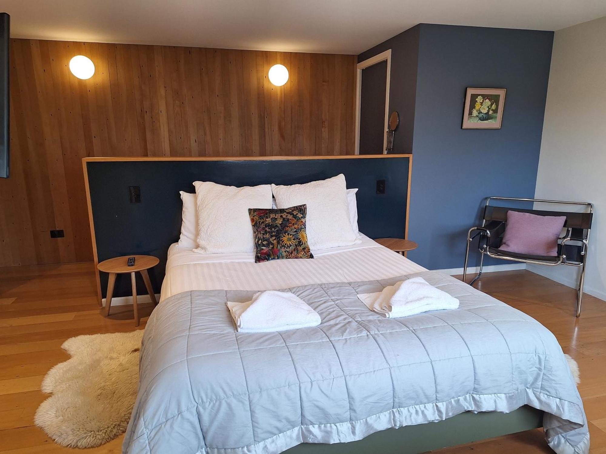 Kowhai Studio -Private Opposite Golf Course In Central Уанака Екстериор снимка